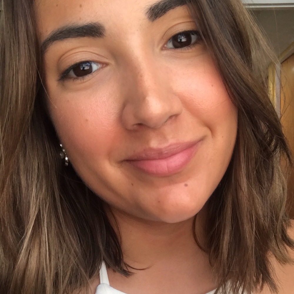 Meet your Posher, Andrea